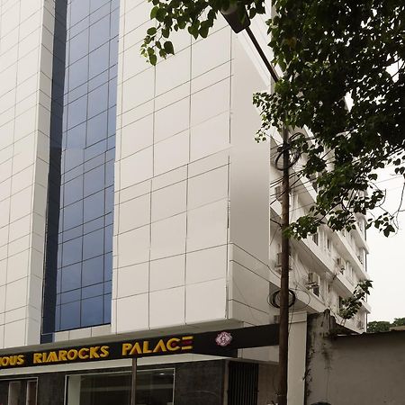 Treebo Trend Glorious Rim Rocks Palace Kolkata Exterior photo